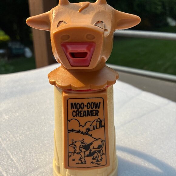 Vintage Plastic “MOO COW CREAMER" by Whirley Industries USA - Picture 1 of 9